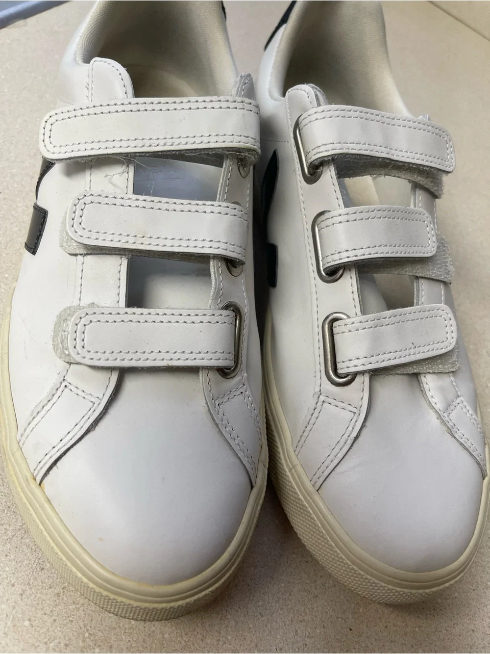 Veja pre owned